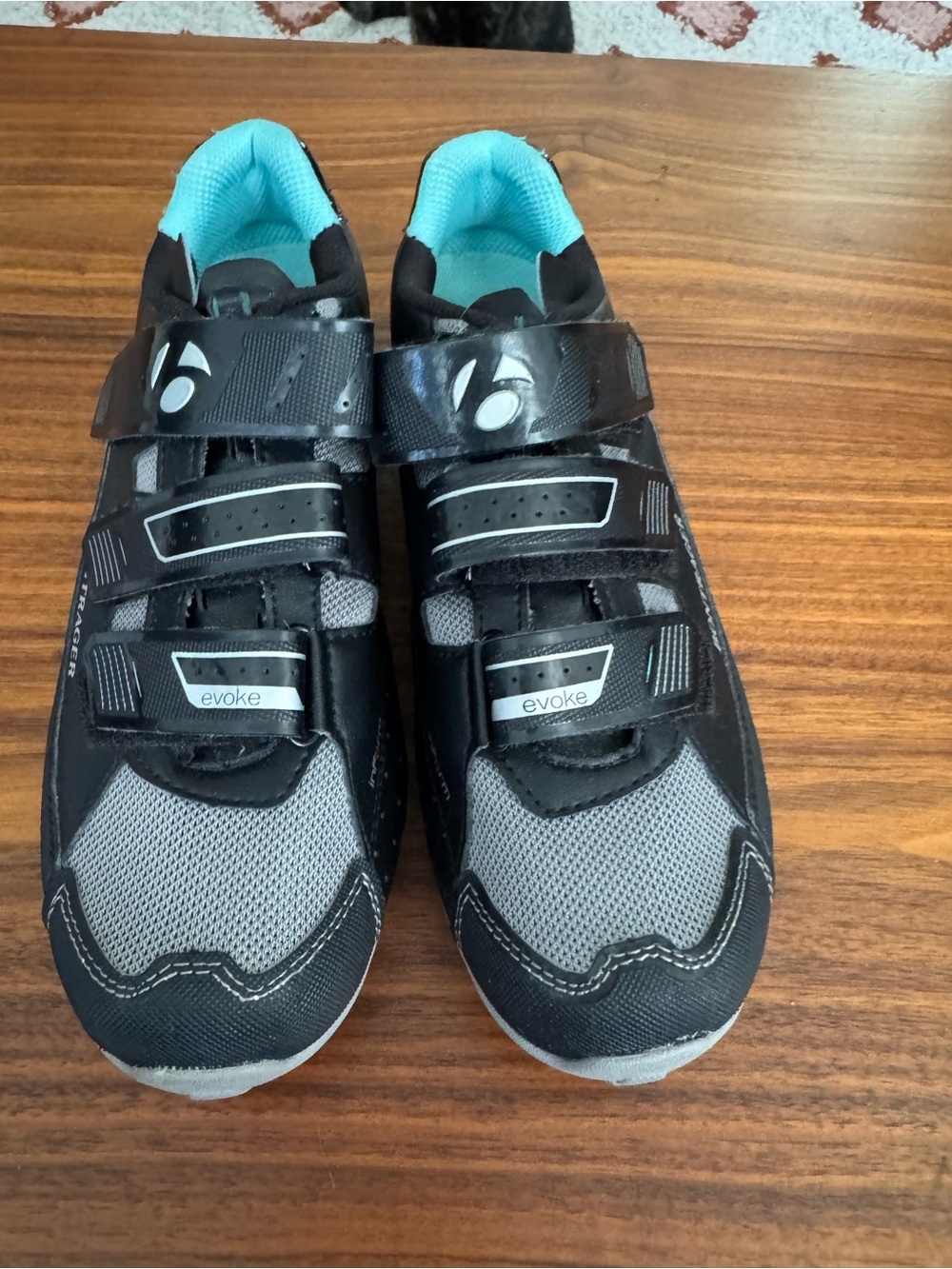 Bontrager Evoke Women's Cycling Shoes - Black & Gray size 7.5